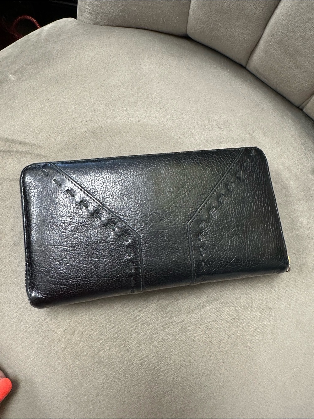 Yves Saint Laurent Paris Black Leather Zip Around Wallet with Gold Hardware - Picture 6 of 10